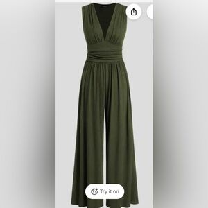 Cider jumpsuit in olive green, never worn